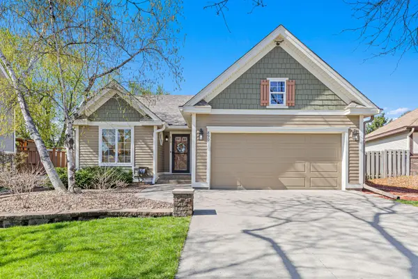 890 Winterberry Court, Woodbury, MN 55125