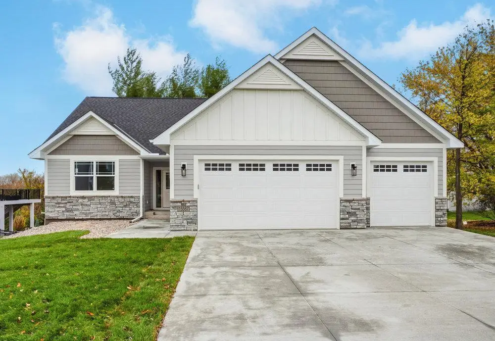 15587 Hampshire Avenue S, Savage, MN 55378 - Image #1