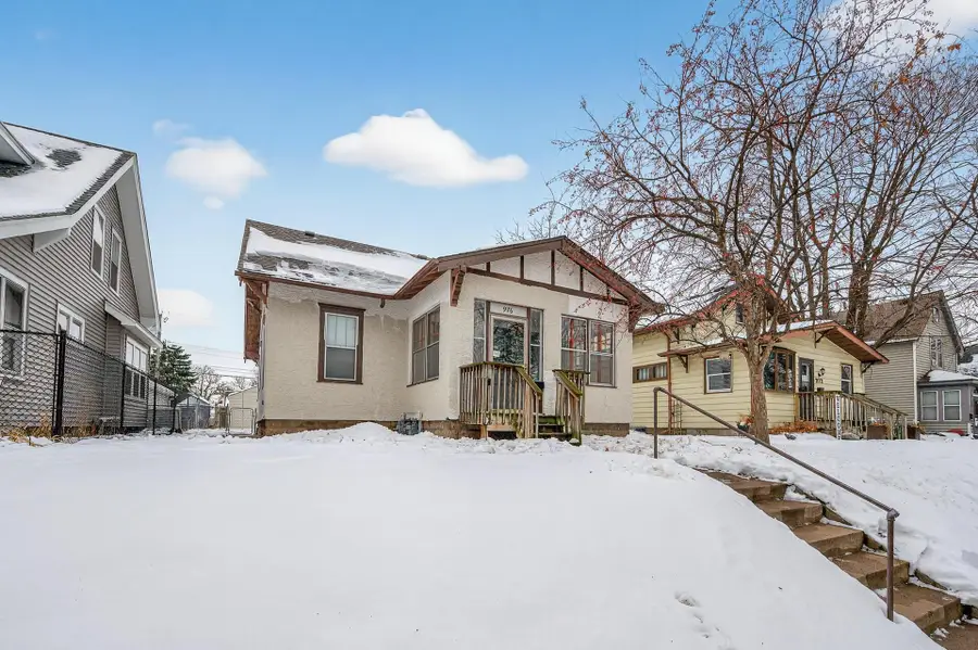 976 Lawson Avenue E, Saint Paul, MN 55106 - Image #2