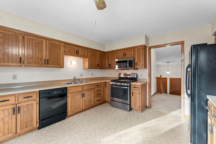 2800 Zanzibar Lane N, Plymouth, MN 55447 - Image #3