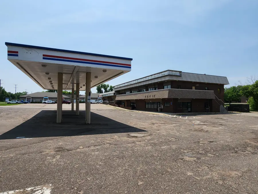 2137 Division Street N, North Saint Paul, MN 55109 - Image #3