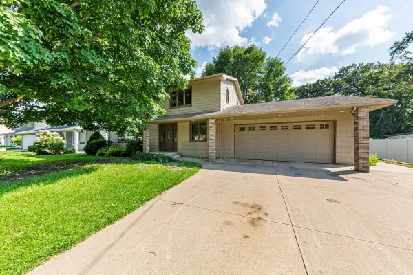 1633 Massee Street, Albert Lea, MN 56007