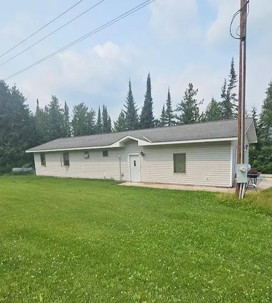 2742 State Highway 11 Se, Baudette, MN 56623