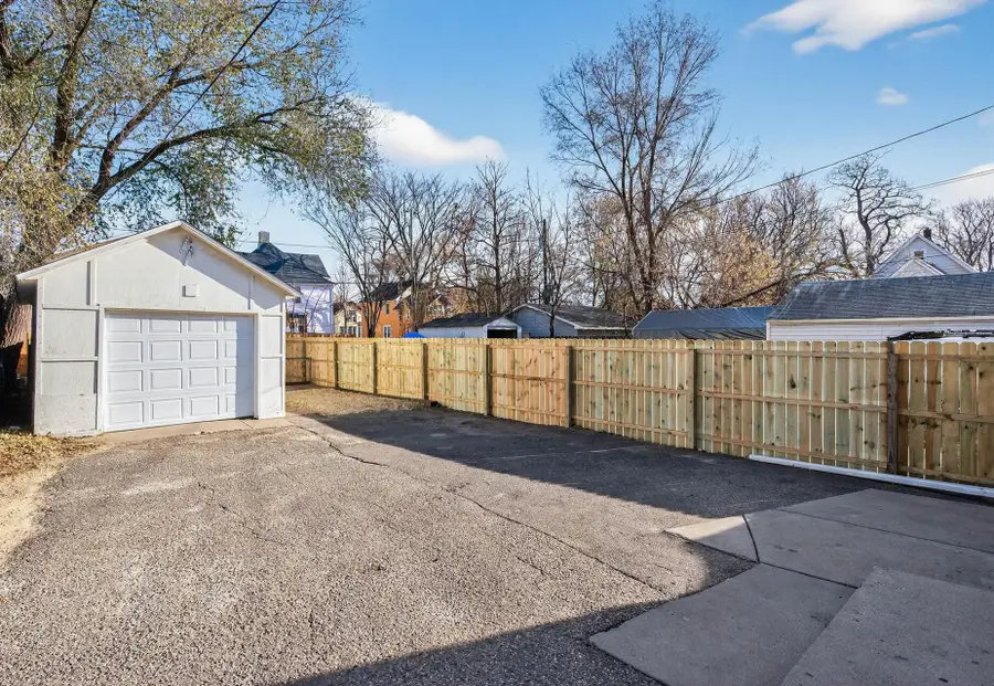 694 Desoto Street, Saint Paul, MN 55130 - Image #3