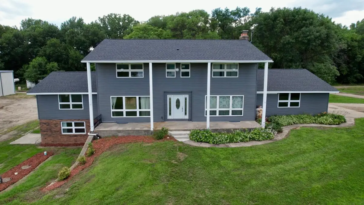 6455 7th Avenue Nw, Willmar, MN 56201 - #1