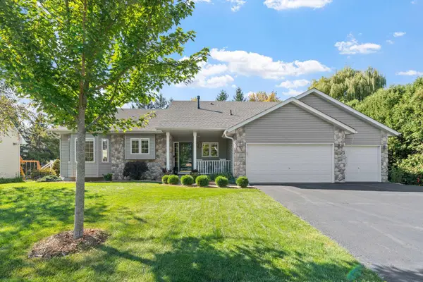 203 Carver Creek Place, Carver, MN 55315