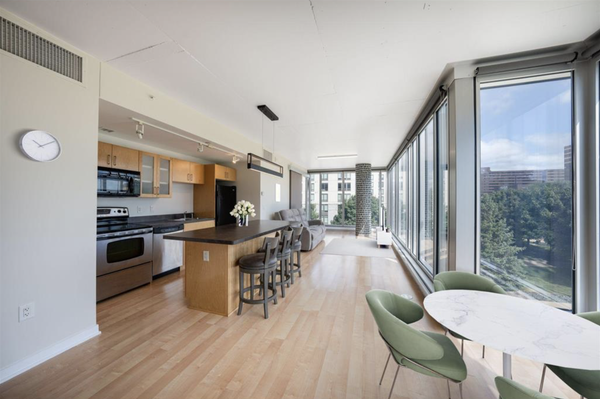 8151 33rd Avenue S #305, Bloomington, MN 55425