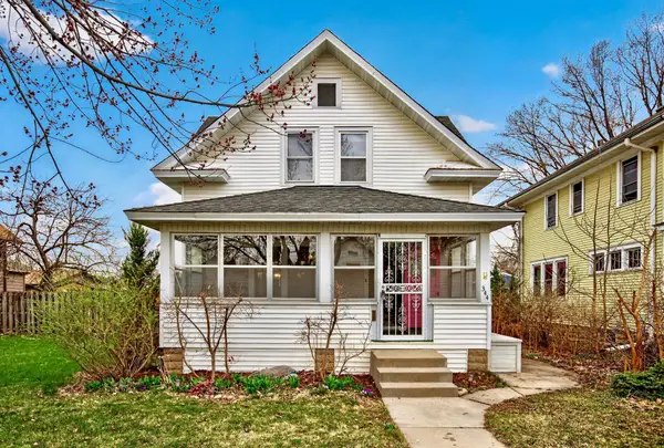 344 6th Avenue S, South Saint Paul, MN 55075