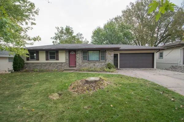 631 17th Avenue Nw, New Brighton, MN 55112