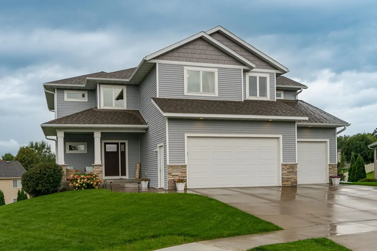 469 Manor Garden Lane Nw, Rochester, MN 55901 - #1