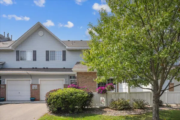 15568 Gateway Path #147, Apple Valley, MN 55124