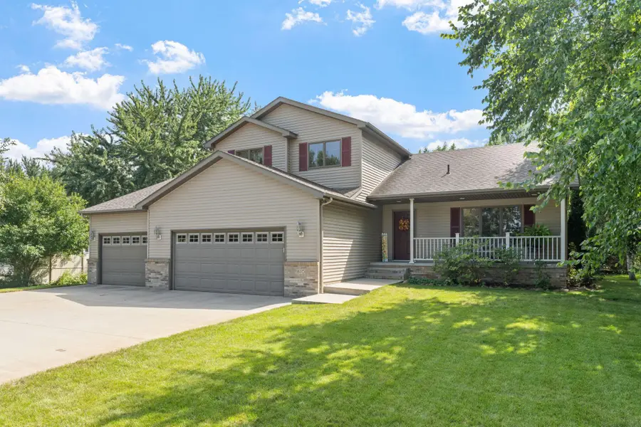 810 E 7th Street, Litchfield, MN 55355 - #3