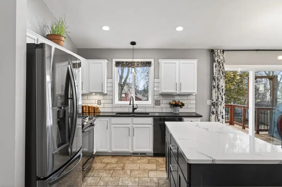 727 7th Street N, Montrose, MN 55363 - #2