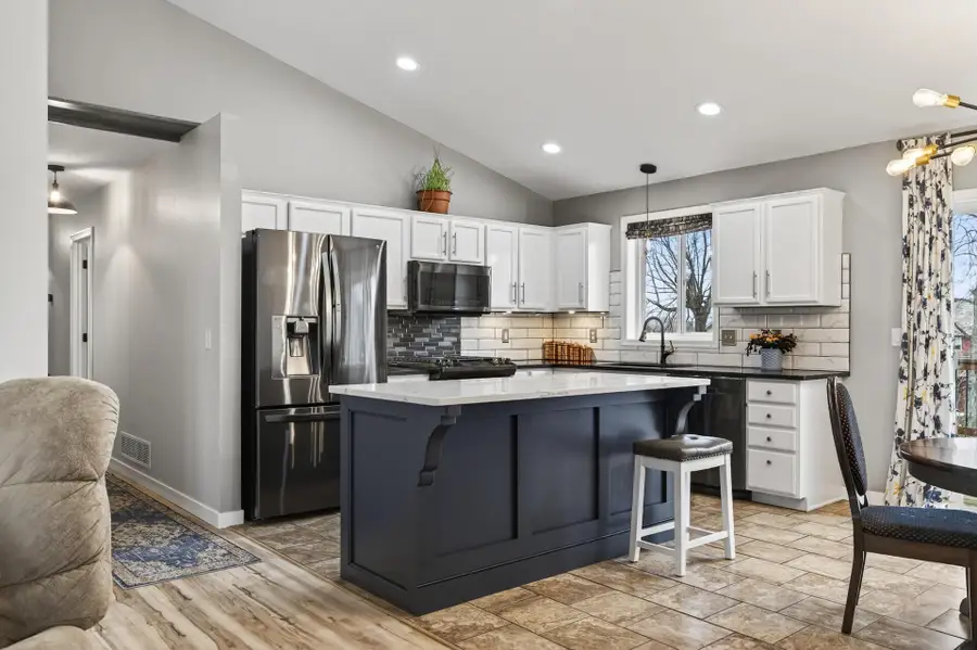 727 7th Street N, Montrose, MN 55363 - #3