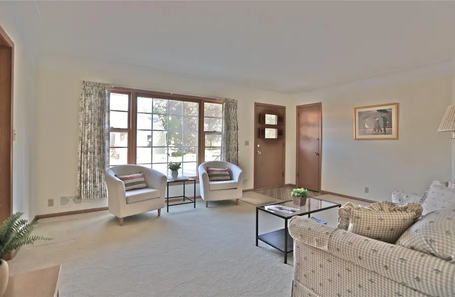 2358 Benjamin Street Ne, Minneapolis, MN 55418 - Image #2