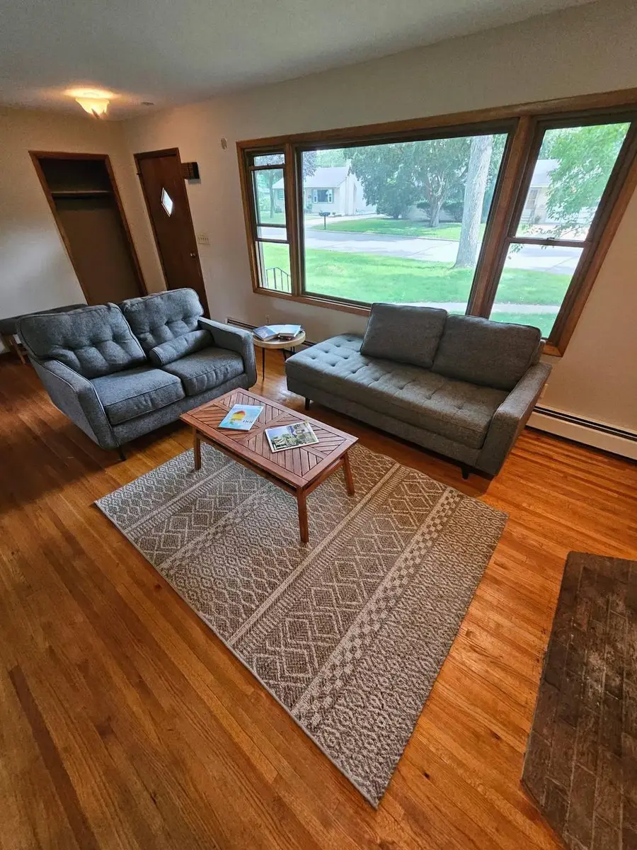 719 Grandview Avenue W, Roseville, MN 55113 - Image #3