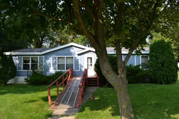 106 King Street, Hendricks, MN 56136