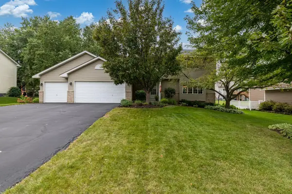 3442 Commonwealth Avenue, Woodbury, MN 55125