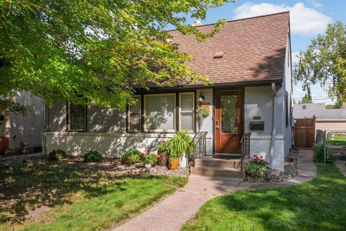 2027 Thure Avenue, Saint Paul, MN 55116 - #1