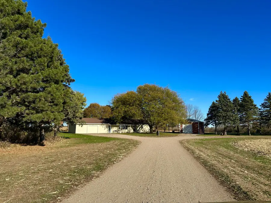 15742 675th Avenue, Alden, MN 56009 - Image #2