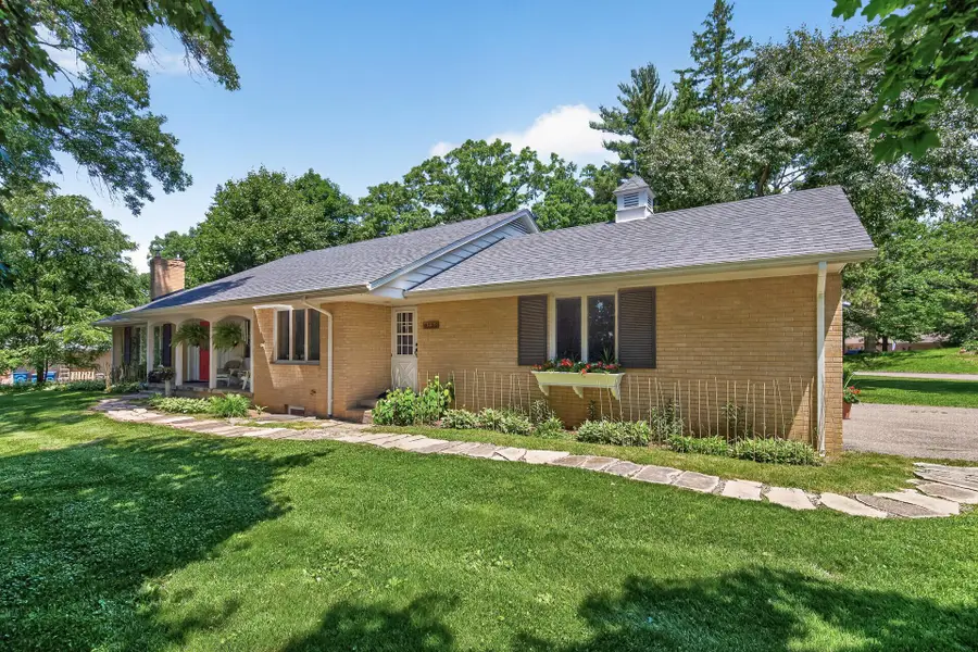 4730 Fairhills Road E, Minnetonka, MN 55345 - #2
