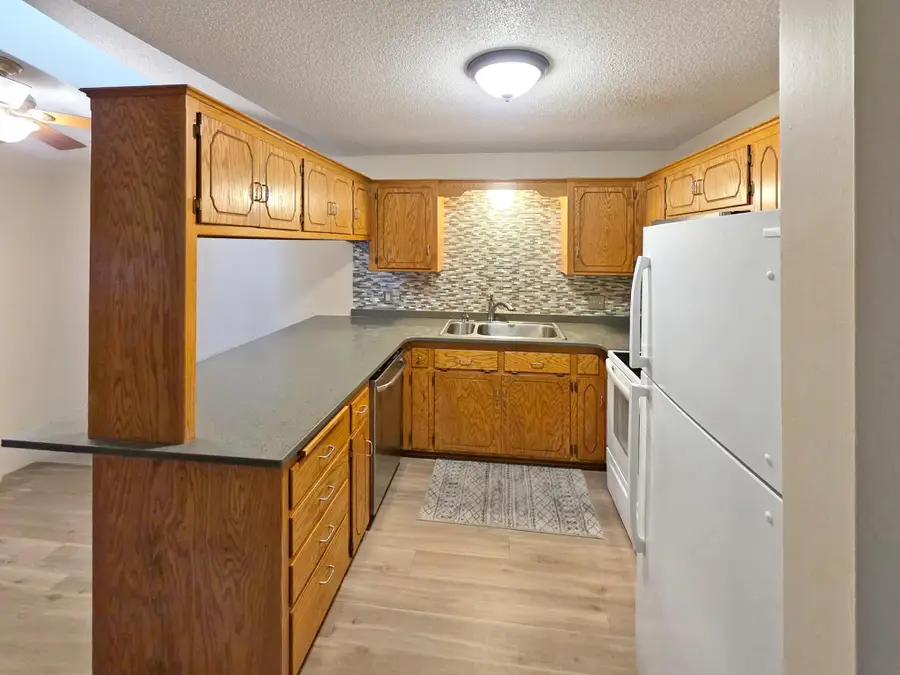 3323 Greenbrier Street, Vadnais Heights, MN 55127 - Image #3