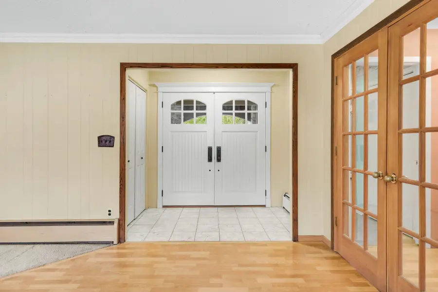 1810 Valley Curve Road, Mendota Heights, MN 55118 - Image #2