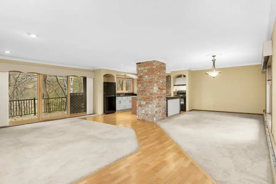 1810 Valley Curve Road, Mendota Heights, MN 55118 - Image #3