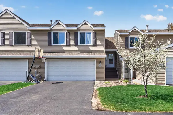 9487 Monroe Street Ne, Blaine, MN 55434
