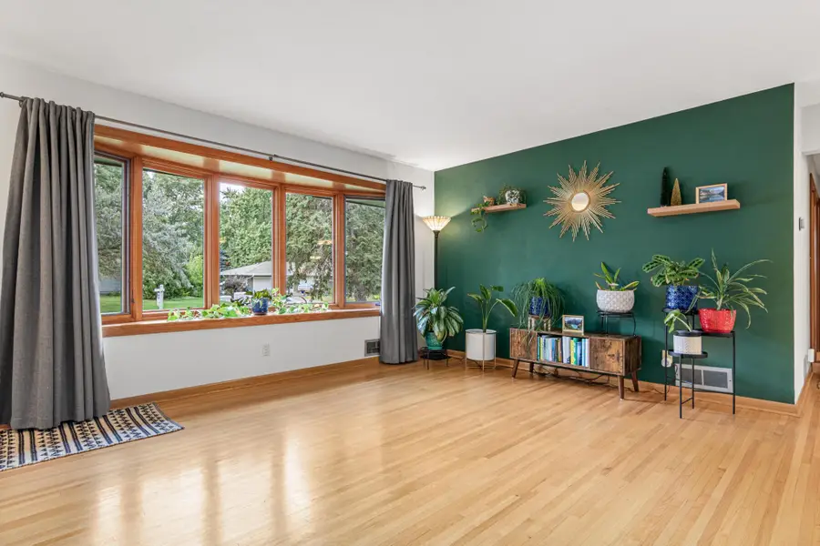 2802 Marion Street, Roseville, MN 55113 - Image #3