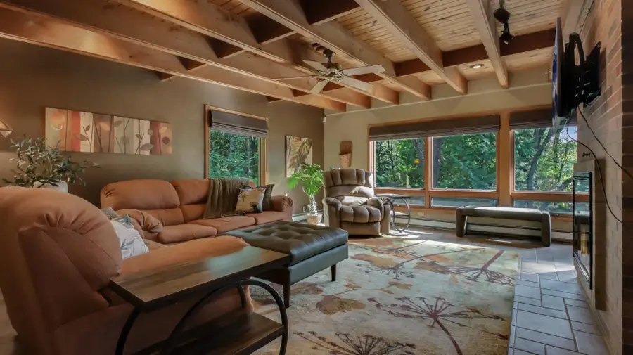 1121 E Lowes Creek Road, Eau Claire, WI 54701 - #2