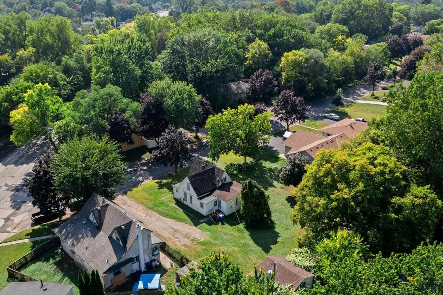 721 California Avenue E, Saint Paul, MN 55106 - Image #2