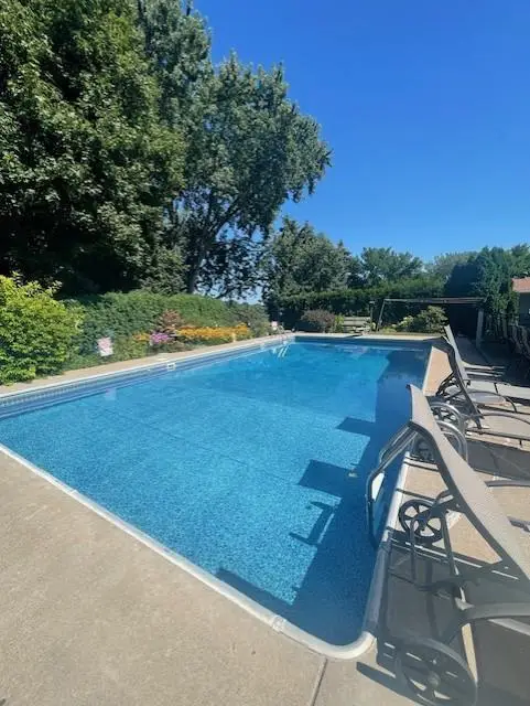 649 Randy Avenue, Shoreview, MN 55126