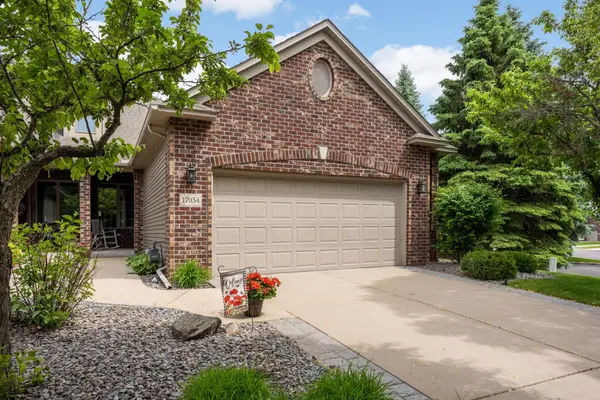 17034 Kings Court, Lakeville, MN 55044