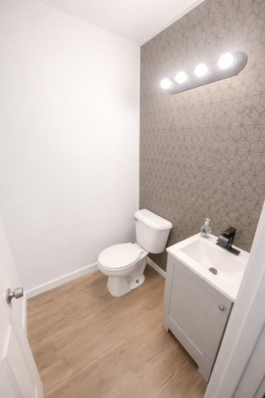 1223 Oliver Avenue N, Minneapolis, MN 55411 - Image #2