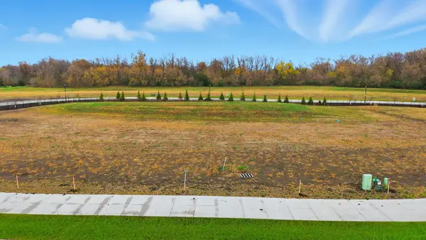 8152 Rivers Edge Lane, Horace, ND 58047