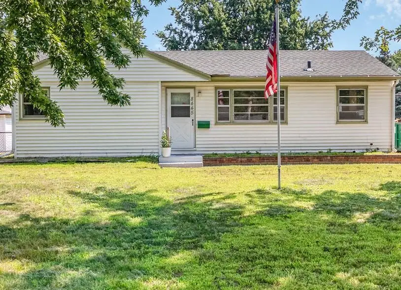 8445 10th Avenue S, Bloomington, MN 55420 - Image #1