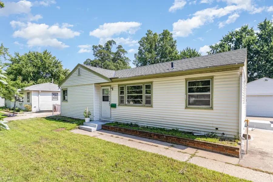 8445 10th Avenue S, Bloomington, MN 55420 - Image #2