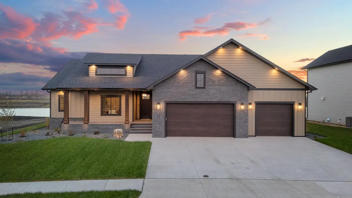 8153 Memory Lane, Horace, ND 58047 - Image #1