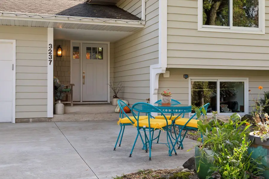 3237 Shores Boulevard, Wayzata, MN 55391 - #3