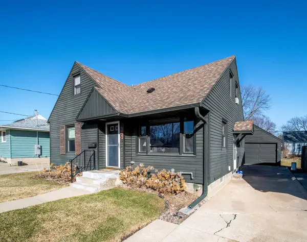 930 13th Avenue Ne, Rochester, MN 55906