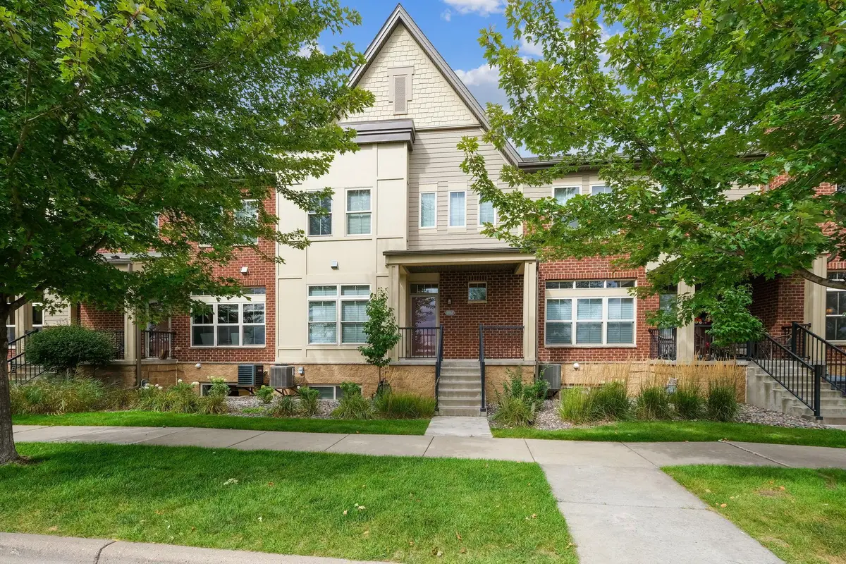 12352 Lakeview Drive N, Maple Grove, MN 55369 - #1
