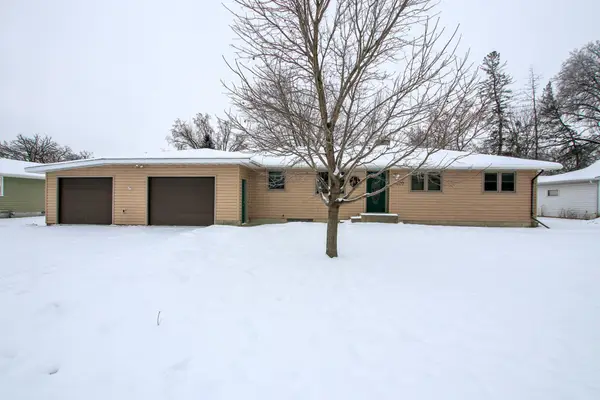 620 4th Avenue Sw, Hutchinson, MN 55350