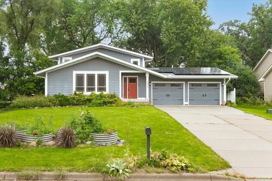 1075 Sherren Street W, Roseville, MN 55113 - Image #2