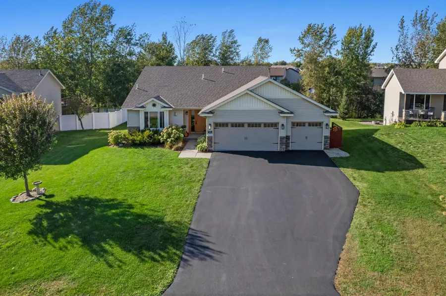 676 Elins Lake Road Se, Cambridge, MN 55008 - Image #2