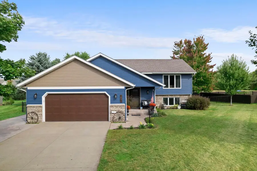 619 Chestnut Drive, New Richmond, WI 54017 - Image #3