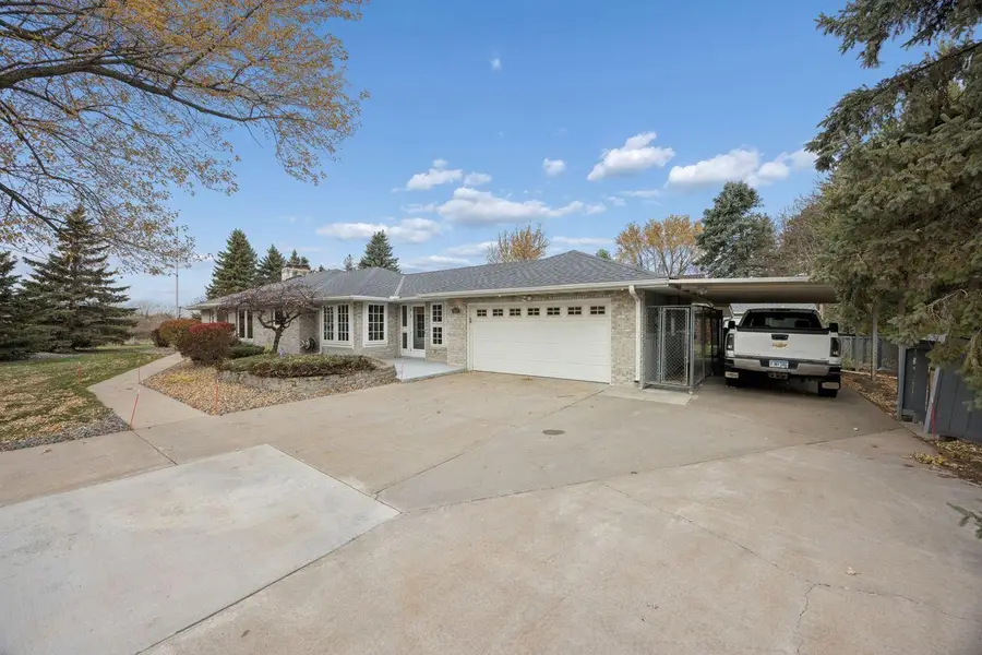 601 Viking Drive E, Little Canada, MN 55117 - Image #2