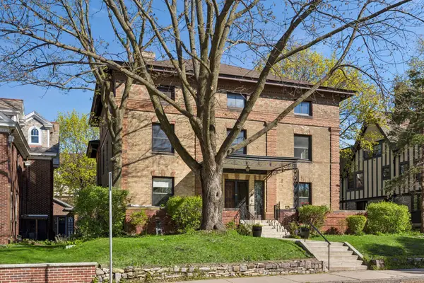 30 Crocus Place, Saint Paul, MN 55102