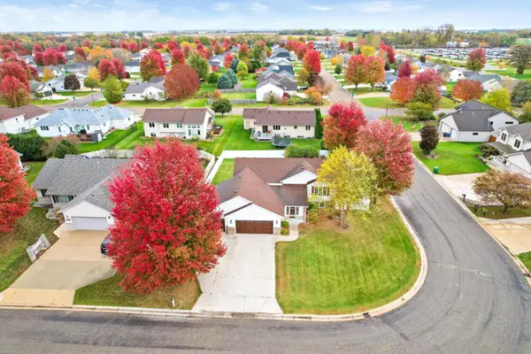 1150 Clover Lane Se, Owatonna, MN 55060