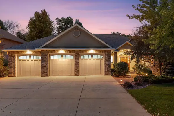 1652 Oakpointe Drive, Waconia, MN 55387